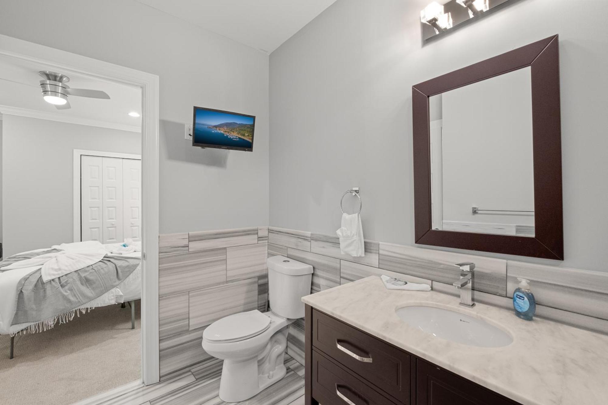 Lavish 1br Rooftop Pool & Gym * Philadelphia