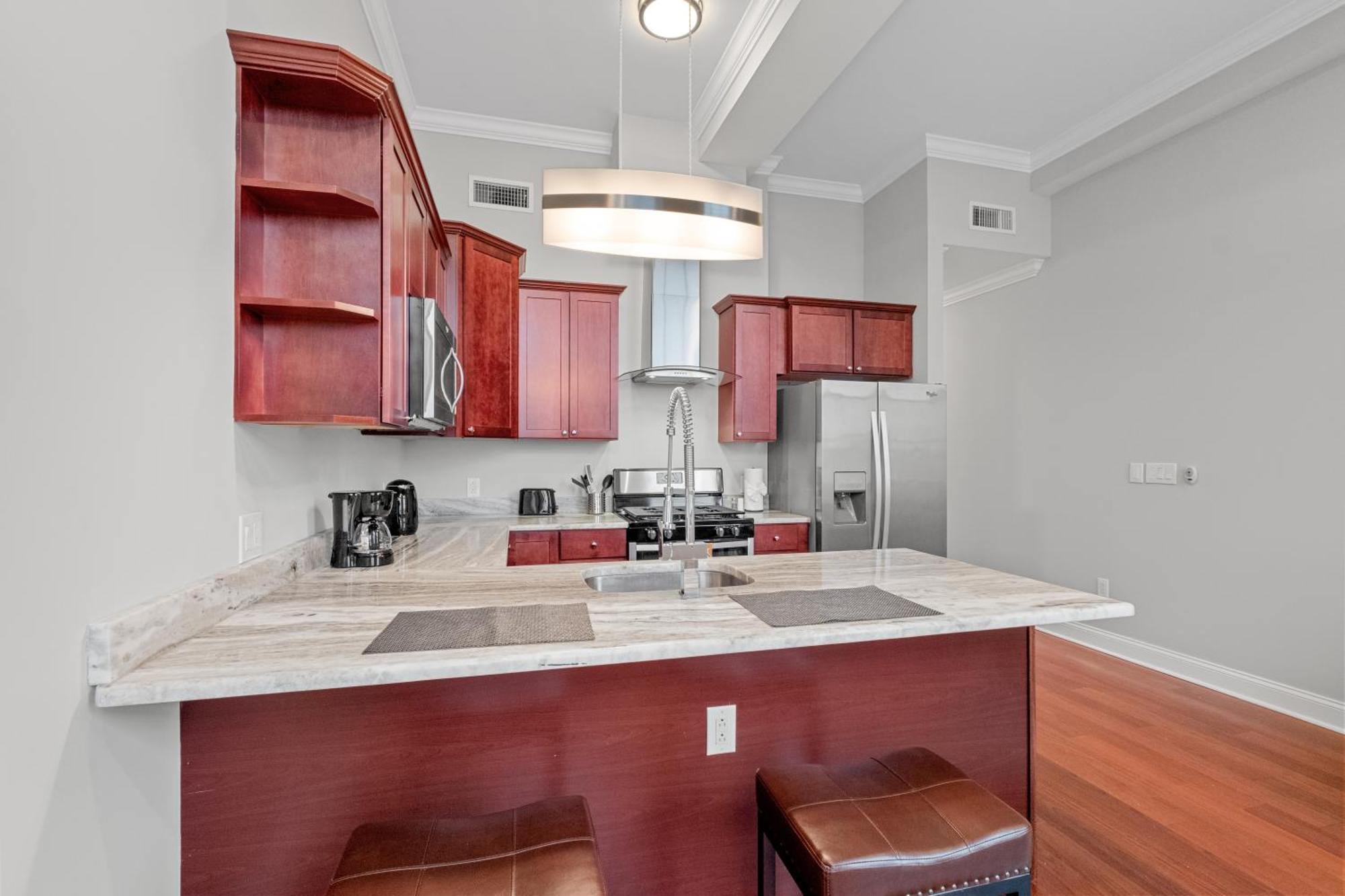 Lavish 1br Rooftop Pool & Gym * Philadelphia