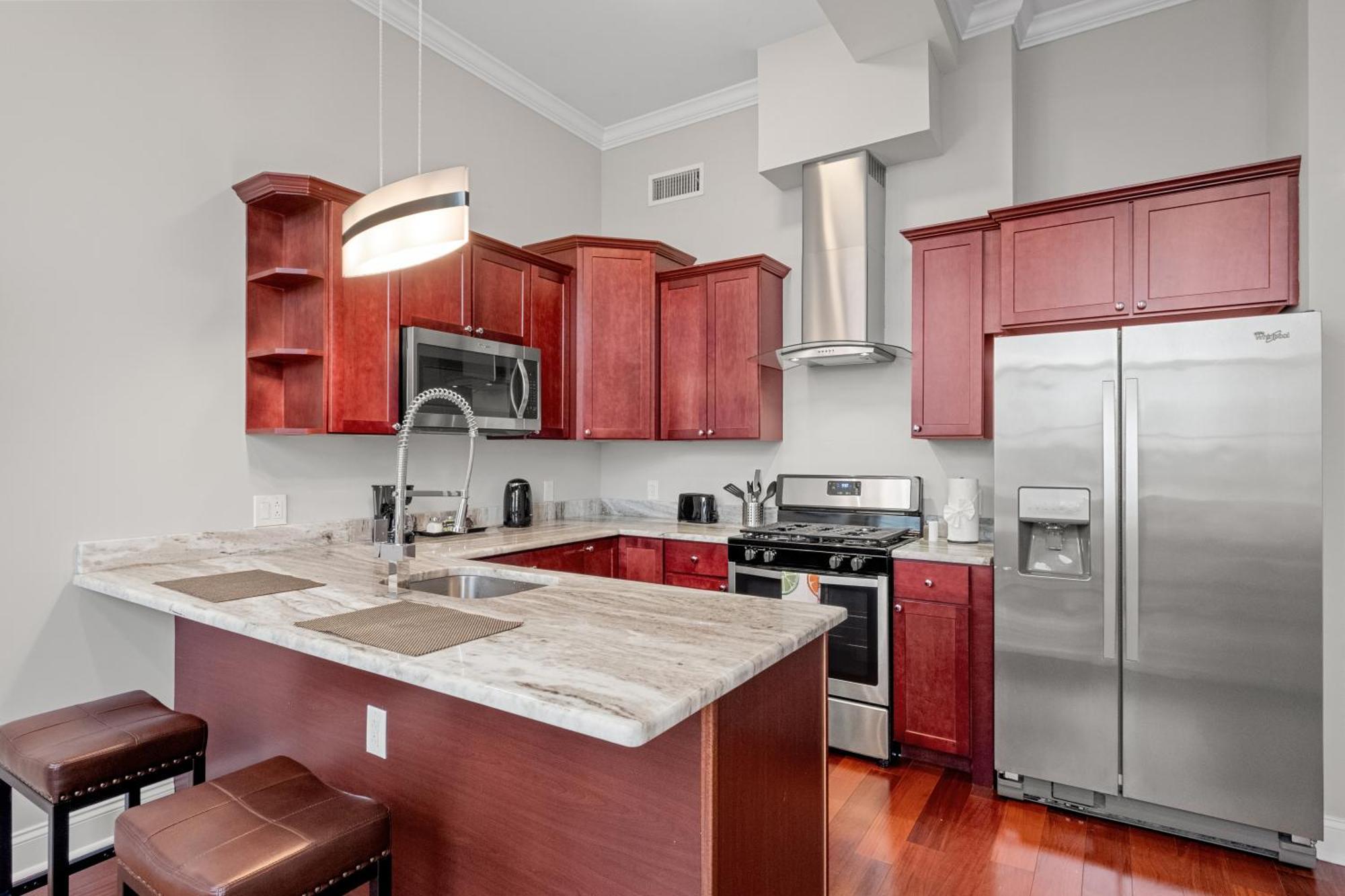 Lavish 1br Rooftop Pool & Gym * Philadelphia
